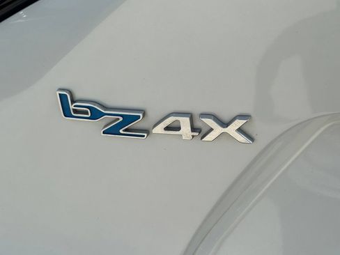Used 2024 Toyota bZ4X FWD image 14