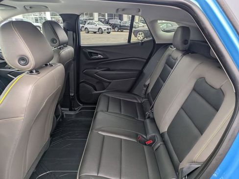 Used 2025 Chevrolet Trax ACTIV w/ Sunroof Package image 28