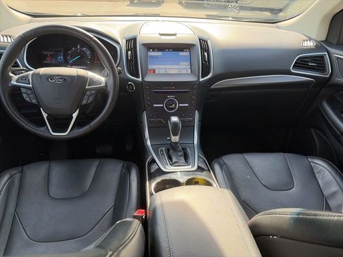 Used 2016 Ford Edge Titanium w/ Equipment Group 302A AWD/4WD image 17