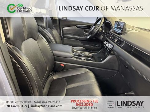 Used 2023 Honda Pilot Touring image 13