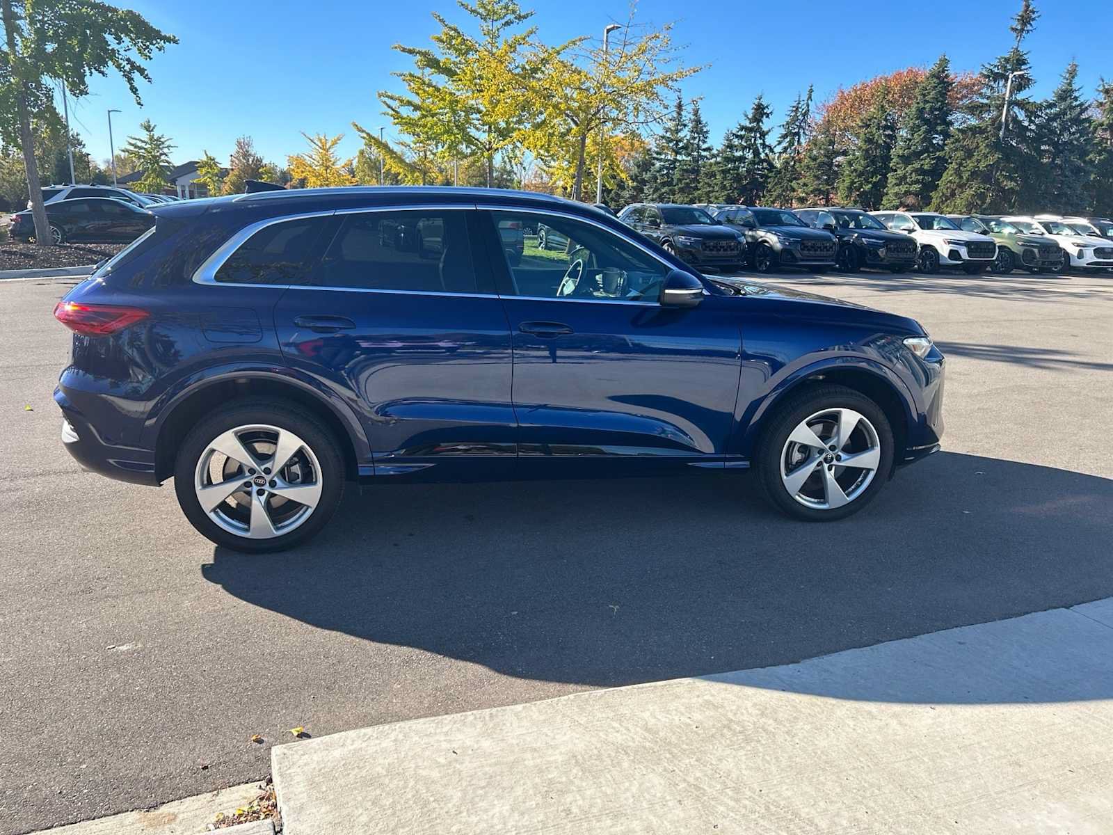 Used 2025 Audi Q5 Premium Plus AWD/4WD image 6