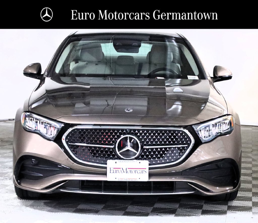 Used 2026 Mercedes-Benz E 350 4MATIC Sedan image 2
