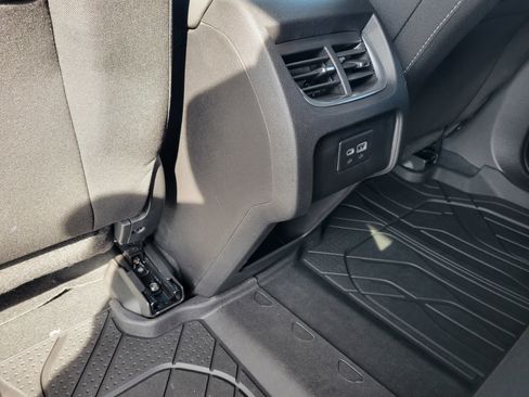 Used 2026 Chevrolet Blazer LT image 31