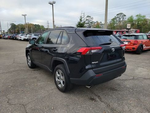 Used 2024 Toyota RAV4 XLE FWD image 3