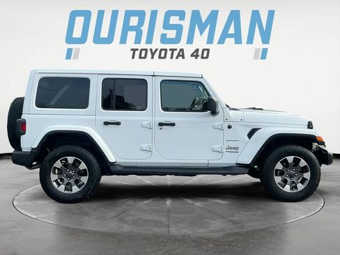 Used 2022 Jeep Wrangler Unlimited Sahara w/ Cold Weather Group image 7
