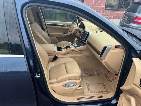 Used 2012 Porsche Cayenne image 14