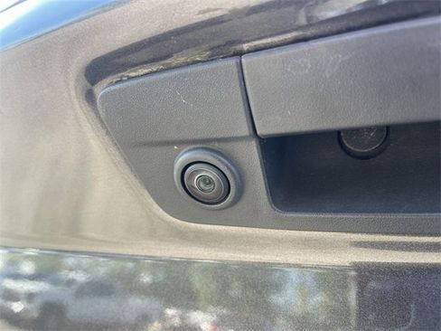 Used 2018 RAM 3500 Laramie image 8