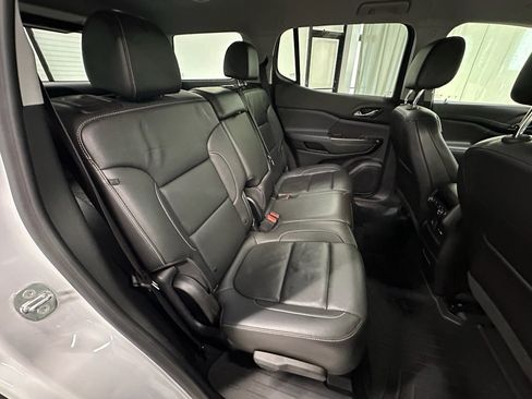 Certified 2023 GMC Acadia SLT image 20