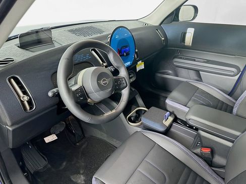 Certified 2025 MINI Cooper Countryman S image 9