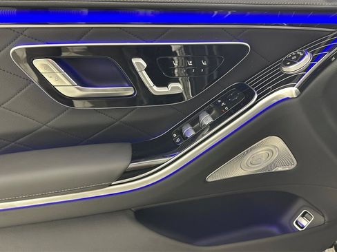 Used 2026 Mercedes-Benz S 580e 4MATIC Sedan image 11