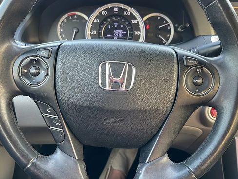 Used 2015 Honda Accord EX-L image 19