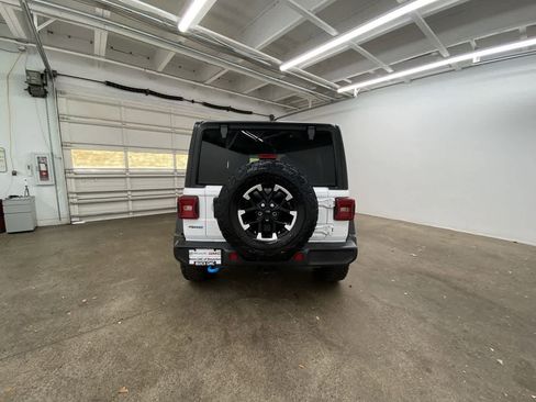 Used 2024 Jeep Wrangler Unlimited Rubicon 4xe image 5
