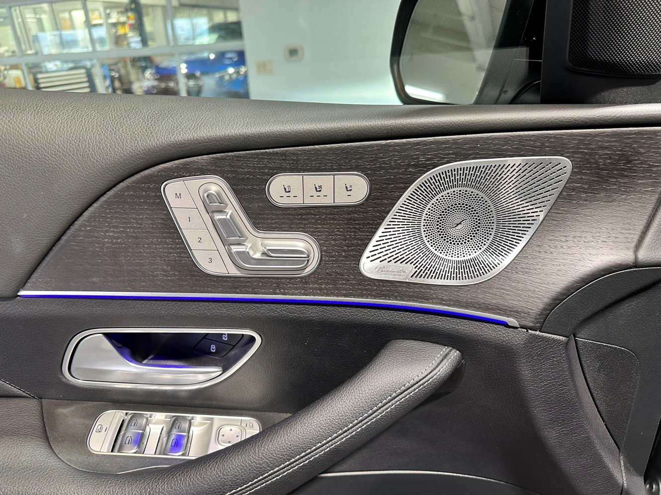 Certified 2025 Mercedes-Benz GLS 450 4MATIC image 12
