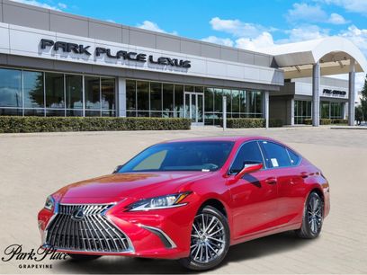 New 2025 Lexus ES 300h w/ Premium Package