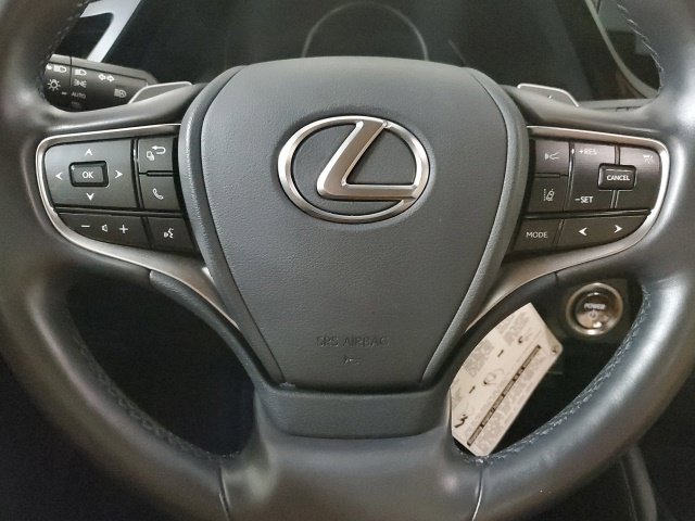 Used 2025 Lexus ES 300h w/ Premium Package FWD image 22