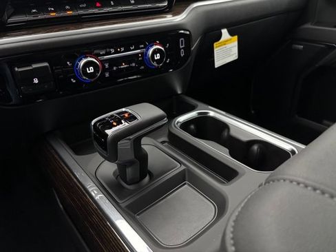 New 2026 GMC Sierra 1500 Elevation w/ Preferred Package AWD/4WD image 27