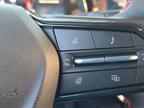 New 2026 Chevrolet Traverse RS w/ LPO, Floor Liner Package FWD image 14