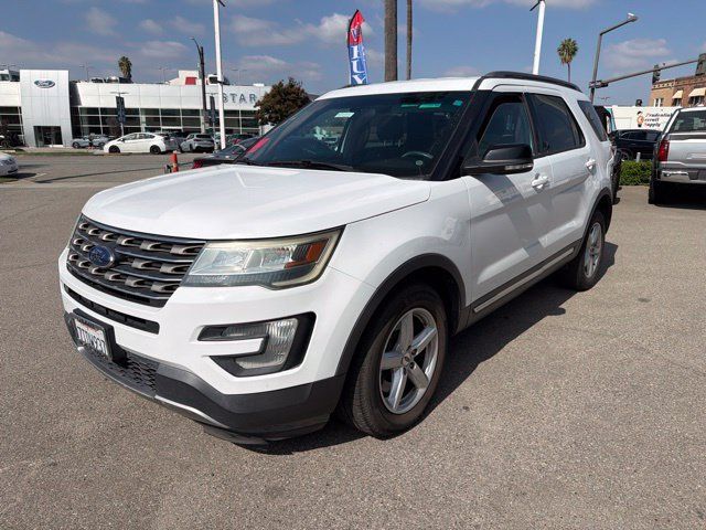 Used 2016 Ford Explorer XLT AWD/4WD image 3