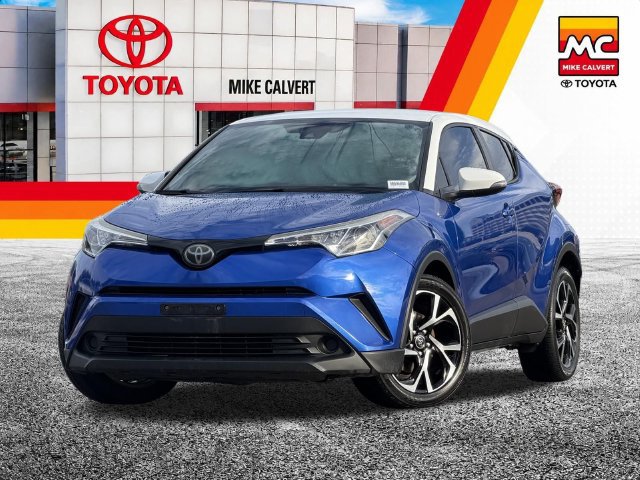 Used 2018 Toyota C-HR XLE FWD image 2