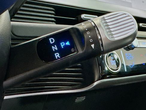 Used 2024 Hyundai Ioniq 5 SEL image 25