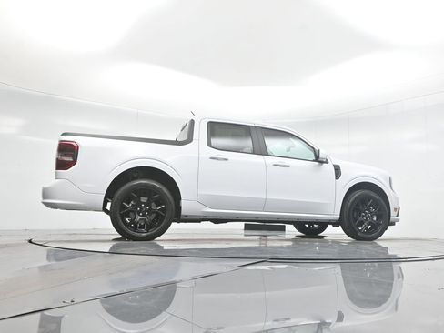 New 2025 Ford Maverick Lobo image 47