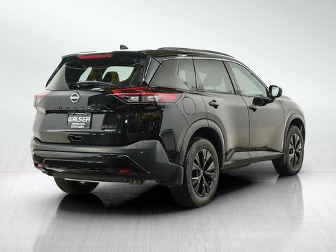 Used 2023 Nissan Rogue SV w/ SV Premium B Package AWD/4WD image 5