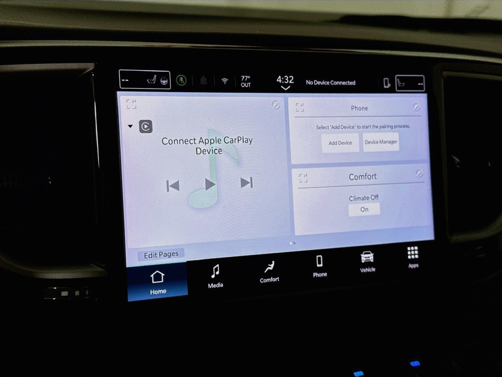 Used 2025 Chrysler Pacifica Select FWD image 7