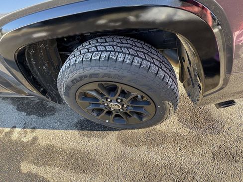 Used 2023 Toyota Tundra Platinum w/ Advanced Package image 30