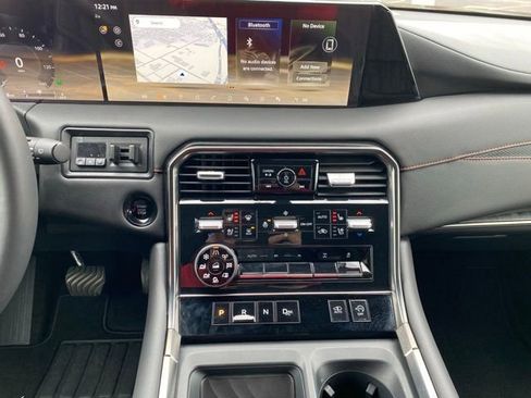 Certified 2025 Nissan Armada PRO-4X w/ Pro-4X Premium Package image 15