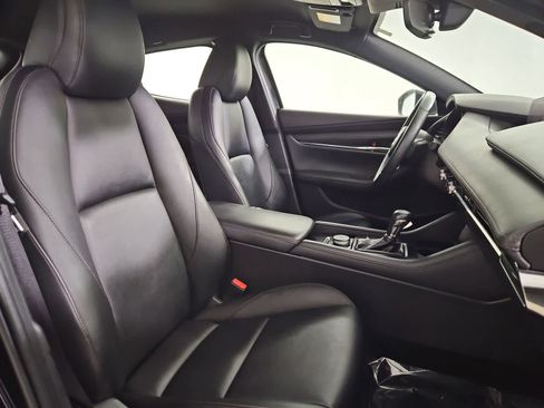 Used 2019 MAZDA MAZDA3 Hatchback image 21