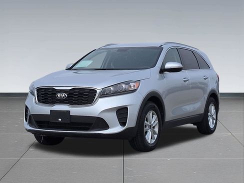 Used 2019 Kia Sorento LX w/ LX Convenience Package FWD image 10