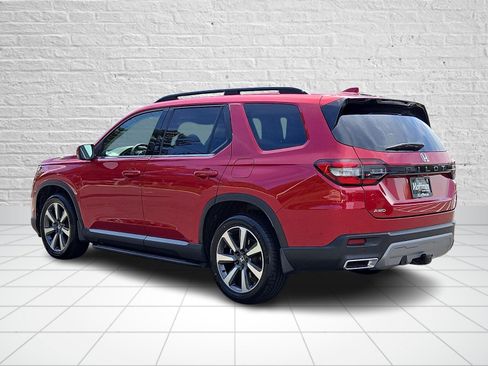 Used 2023 Honda Pilot Elite image 4