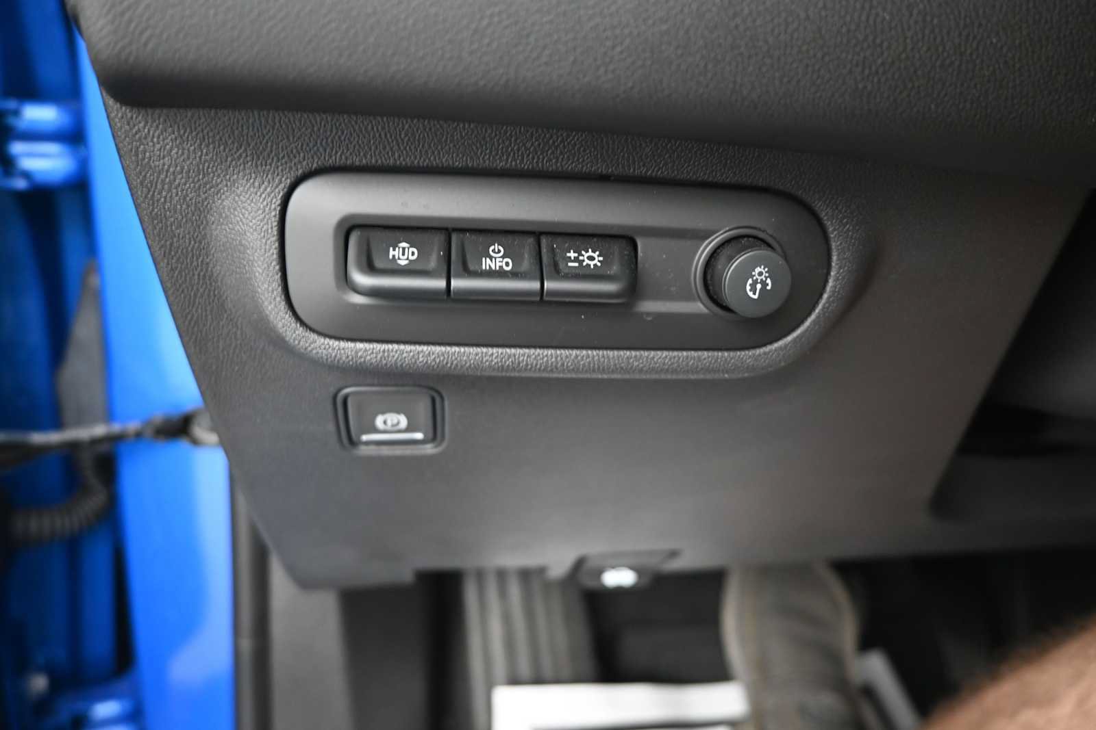Used 2024 GMC Terrain AT4 w/ Infotainment Package II AWD/4WD image 19