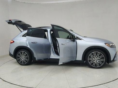 Used 2023 Mercedes-Benz EQE 350+ 4MATIC SUV w/ Pinnacle Trim Package image 71