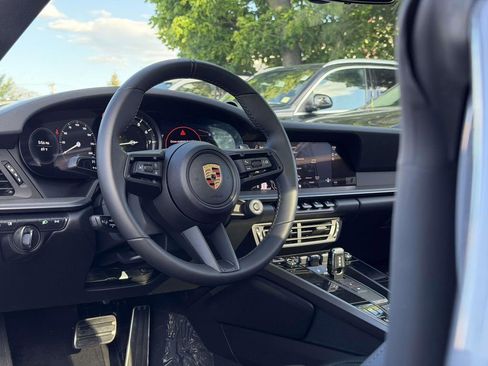 Used 2024 Porsche 911 Carrera RWD image 21