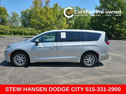 Used 2023 Chrysler Pacifica Touring-L