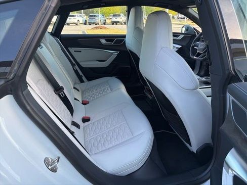 Used 2025 Audi RS 7 Performance image 25