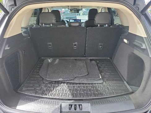 Certified 2024 Lincoln Corsair AWD image 22