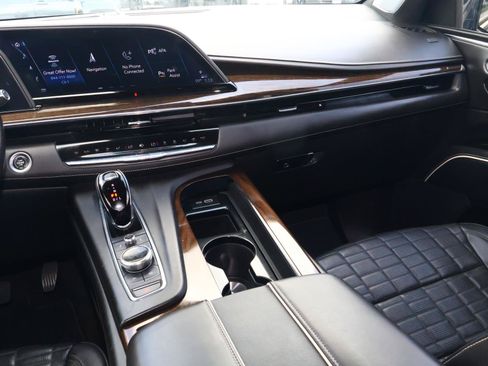 Used 2023 Cadillac Escalade ESV Sport Platinum AWD/4WD image 18