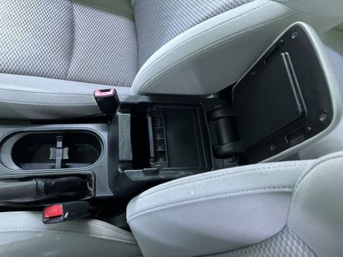 Used 2018 Subaru Forester 2.5i AWD/4WD image 25