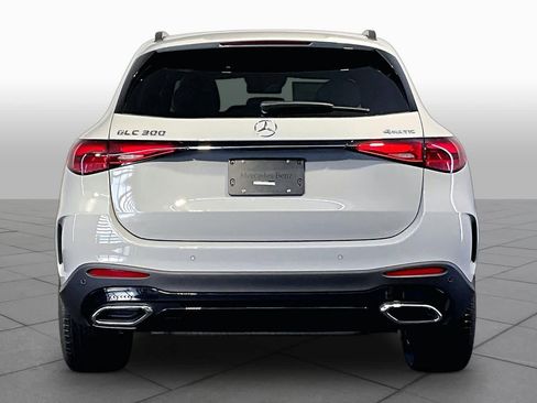 New 2027 Mercedes-Benz GLC 300 4MATIC image 4