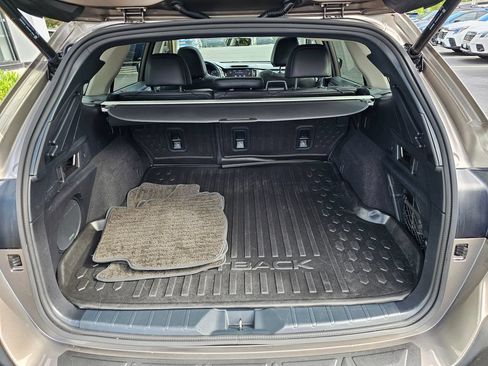 Used 2022 Subaru Outback Limited AWD/4WD image 13