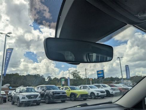 Used 2022 Volkswagen Passat 2.0T SE image 26