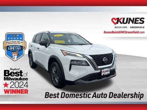 Used 2023 Nissan Rogue S image 1