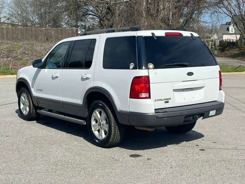 Used 2004 Ford Explorer Sport XLT image 6