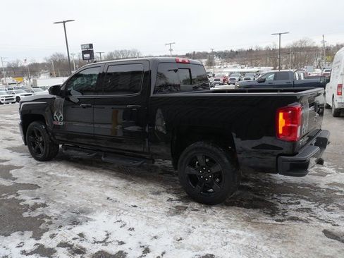 Used 2018 Chevrolet Silverado 1500 LTZ Z71 w/ Realtree Edition image 10