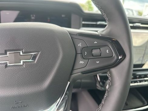New 2027 Chevrolet Bolt RS w/ Super Cruise Package FWD image 20