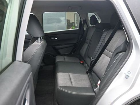 Used 2025 Nissan Rogue SV AWD/4WD image 13