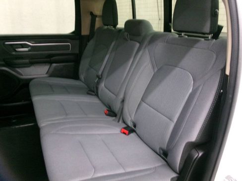 Used 2020 RAM 1500 Big Horn AWD/4WD image 24
