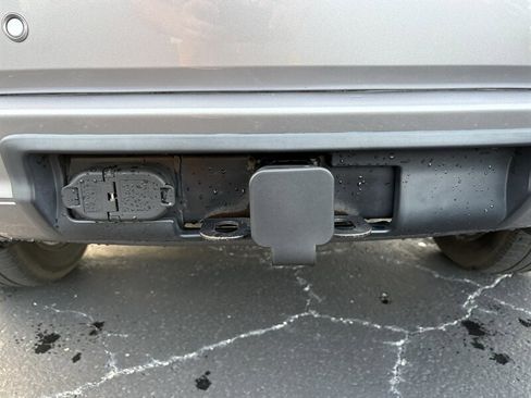 Used 2017 Jeep Grand Cherokee Overland image 37